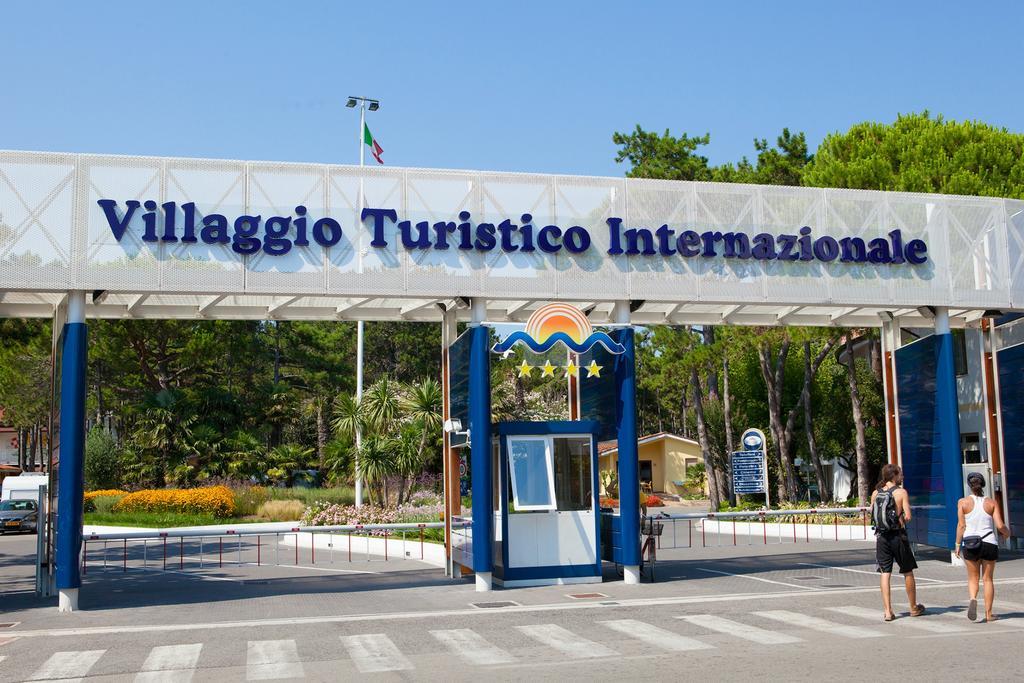 Villaggio Turistico Internazionale Bibione Bagian luar foto